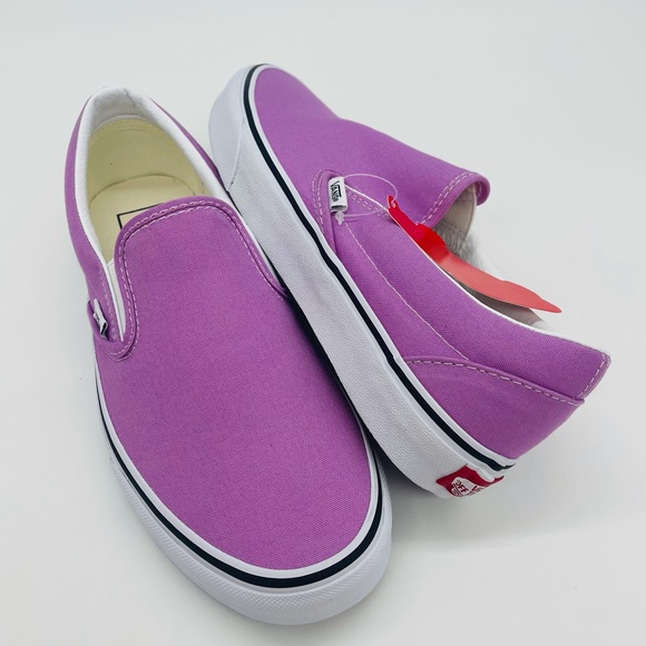 Classic Slip-On Vans - Picture 9 of 12